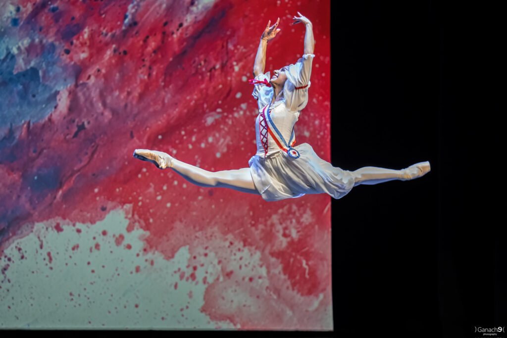 Flame of Paris Pas de deux